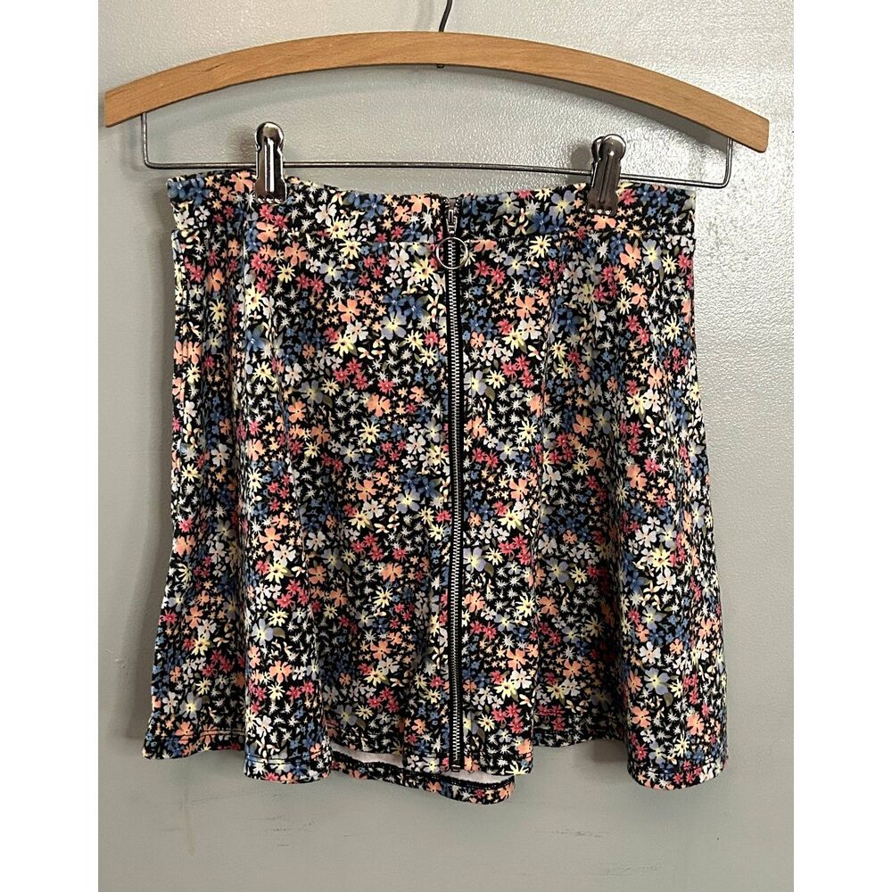 So Brand Floral Zip Up Skirt Size Small